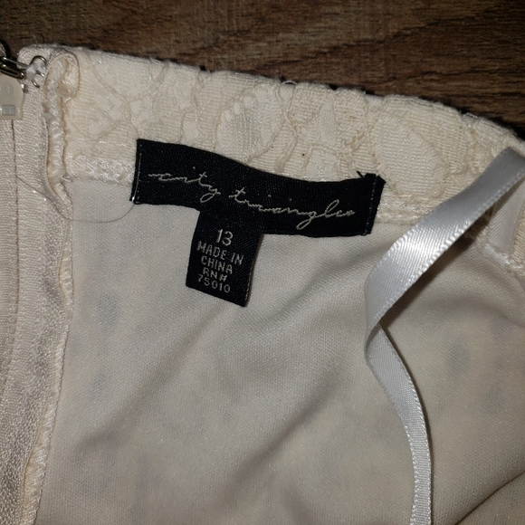 City Triangles Dress Women's Size 13 - Picture 5 of 8